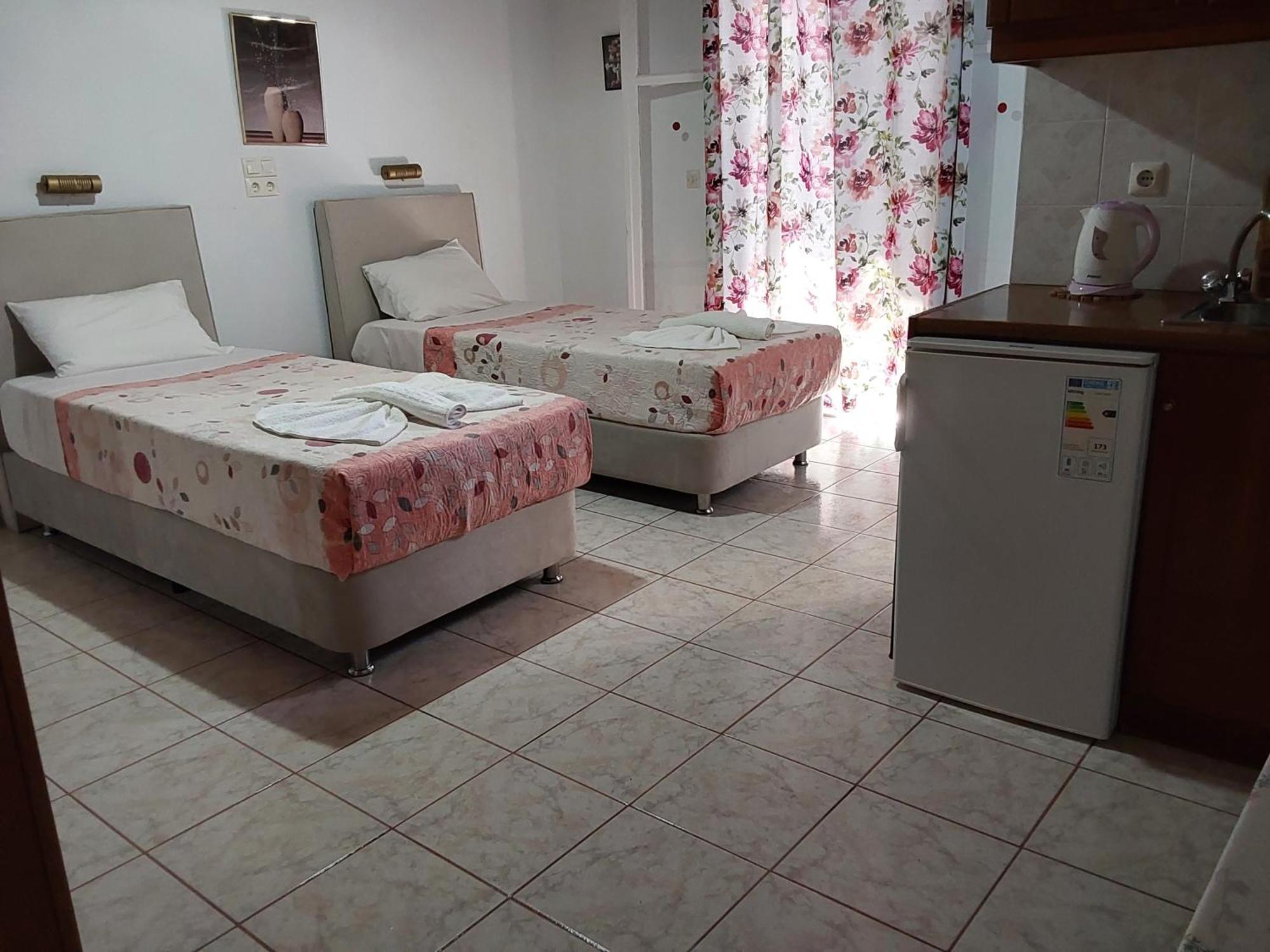 Amadeus Hawaii Apartments & Studios Sidárion Pokoj fotografie